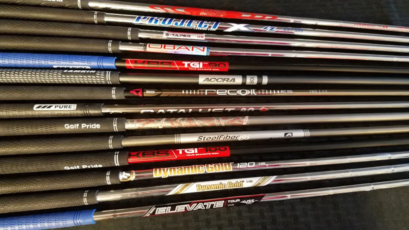 Välja rätt golfskaft: flex, vikt och material